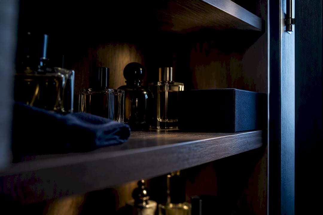 Cómo guardar perfumes para que conserven su aroma durante años - AlexandriaUK