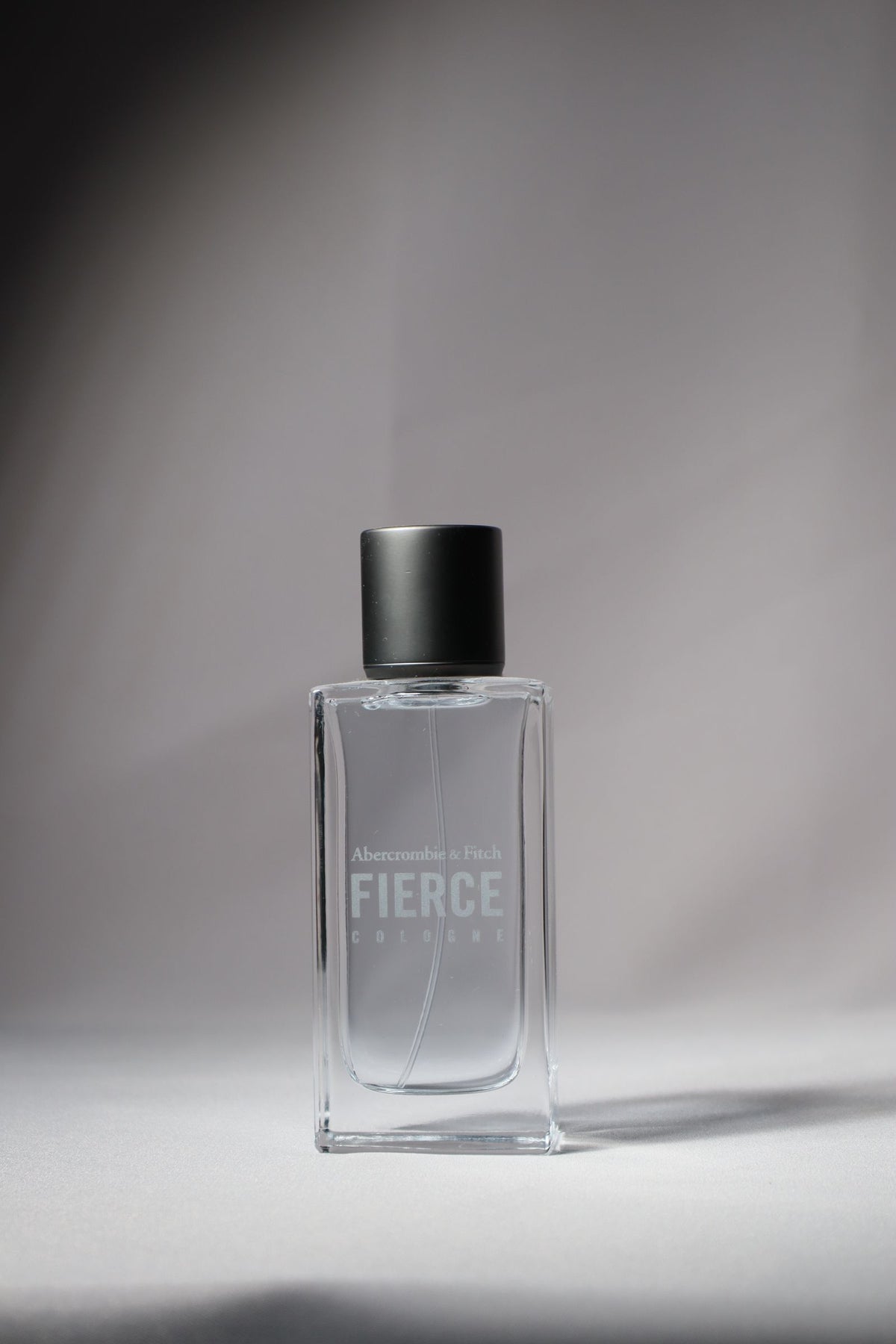 Kilian Smoke for the Soul: The Complete Guide to the Fragrance and the Best Extrait Dupe - AlexandriaUK