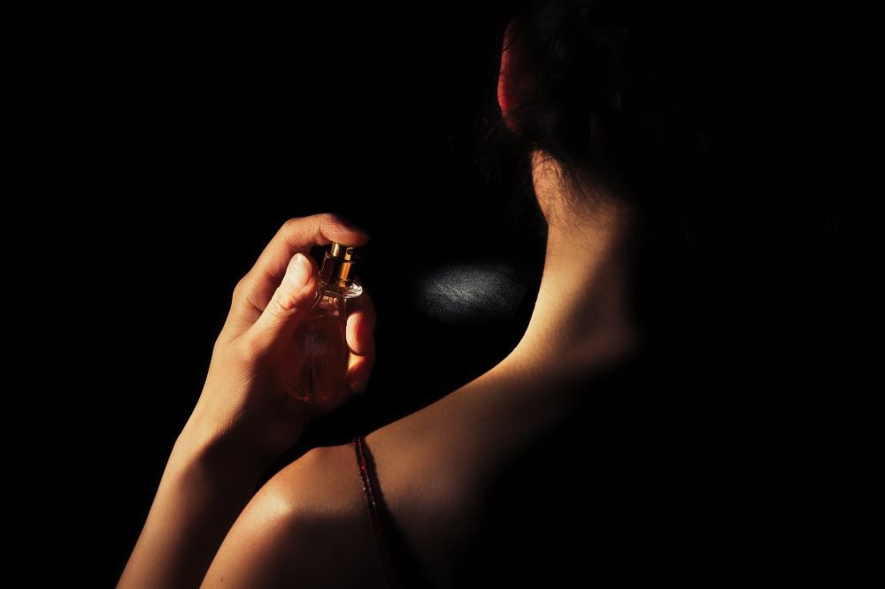 Why Your Favourite Perfume Smells Different on Someone Else - AlexandriaUK